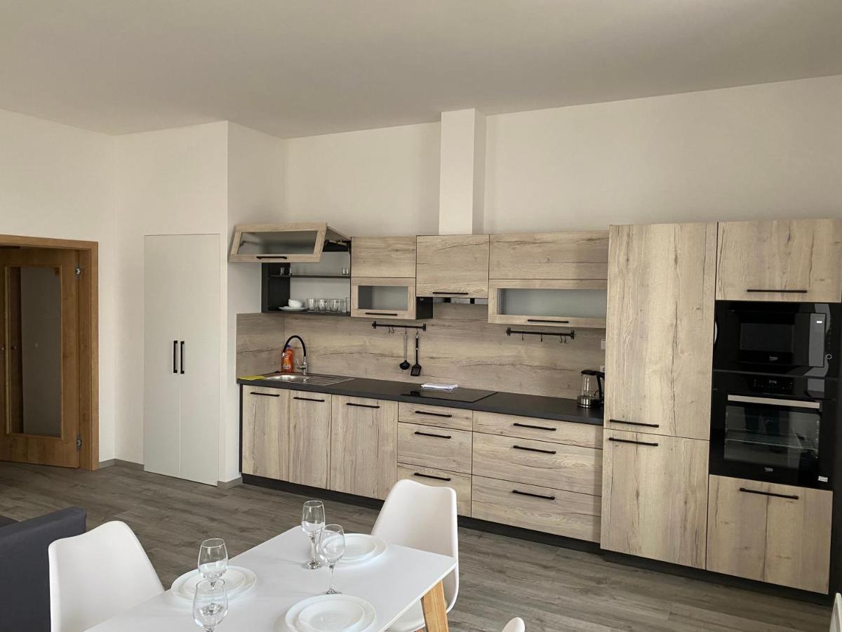 Klicperovo 3Kk Apartment Hradec Králové Екстериор снимка