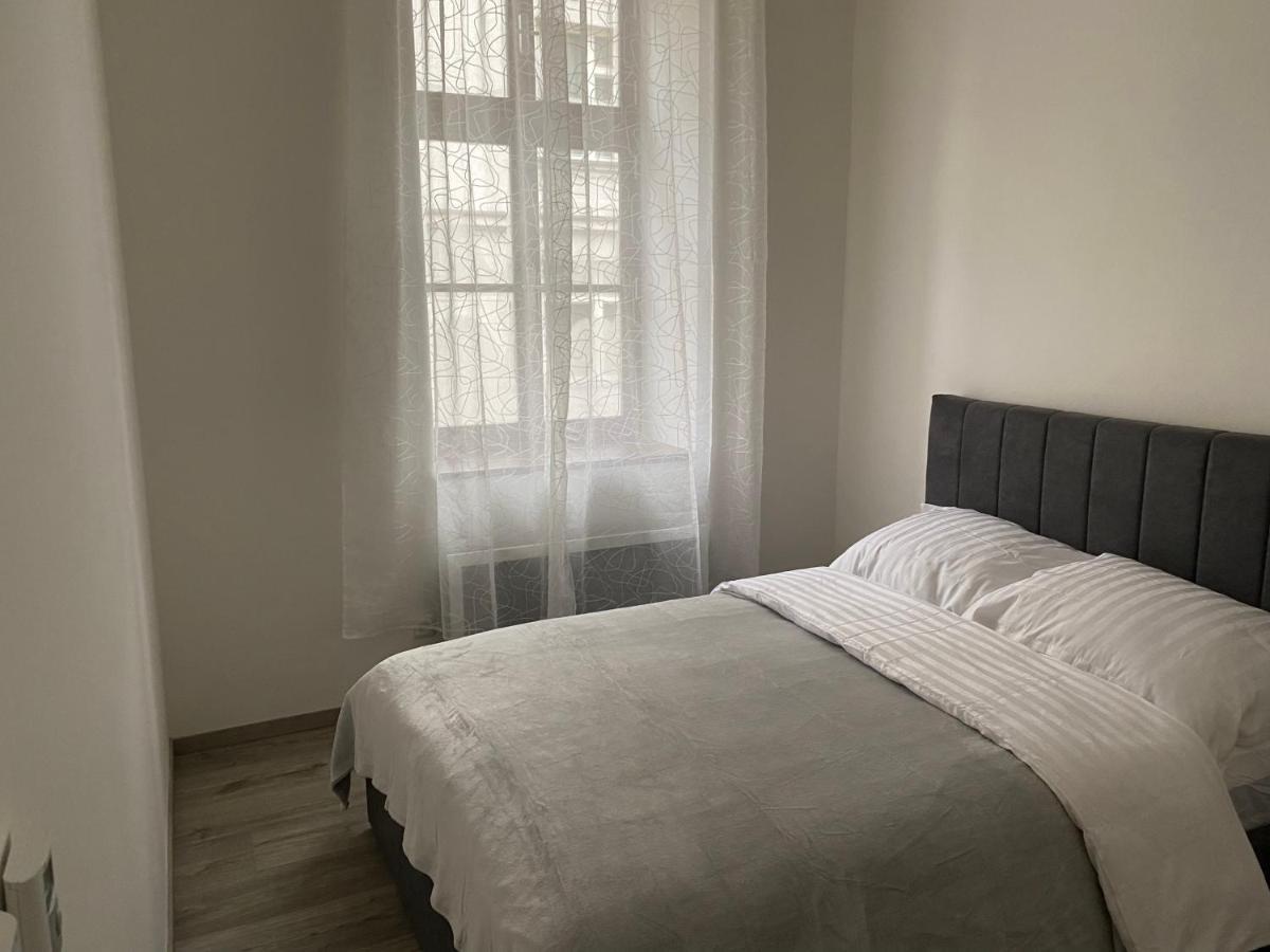 Klicperovo 3Kk Apartment Hradec Králové Екстериор снимка