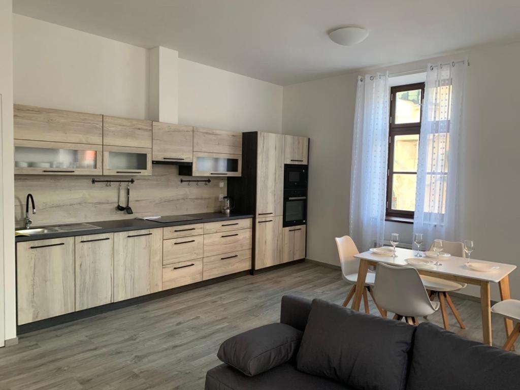Klicperovo 3Kk Apartment Hradec Králové Екстериор снимка